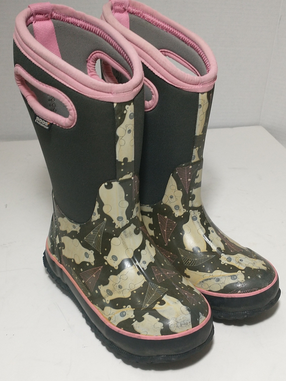 Bogs Waterproof Winter Boot, Classic Bears, Size Kid 12, Pink / Army Green, Snow